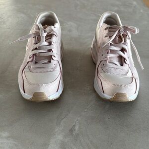 Nike Women's blush Pink Sneakers - new